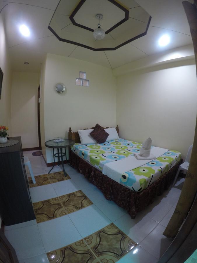 D'Lucky Garden Inn & Suites Tiniguiban Εξωτερικό φωτογραφία