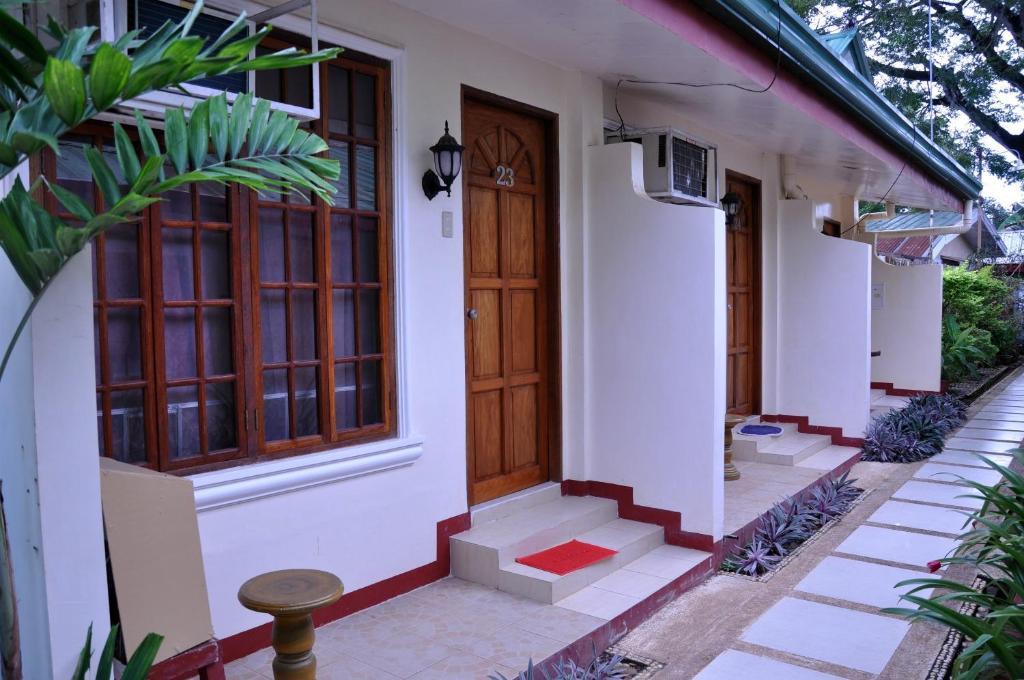 D'Lucky Garden Inn & Suites Tiniguiban Εξωτερικό φωτογραφία