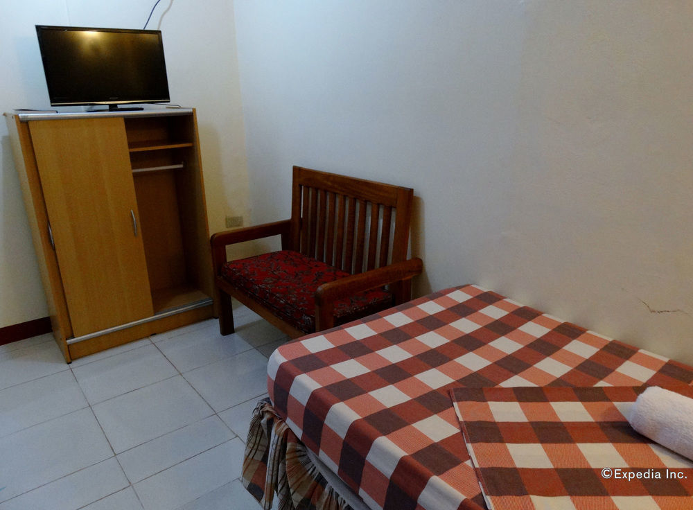 D'Lucky Garden Inn & Suites Tiniguiban Εξωτερικό φωτογραφία
