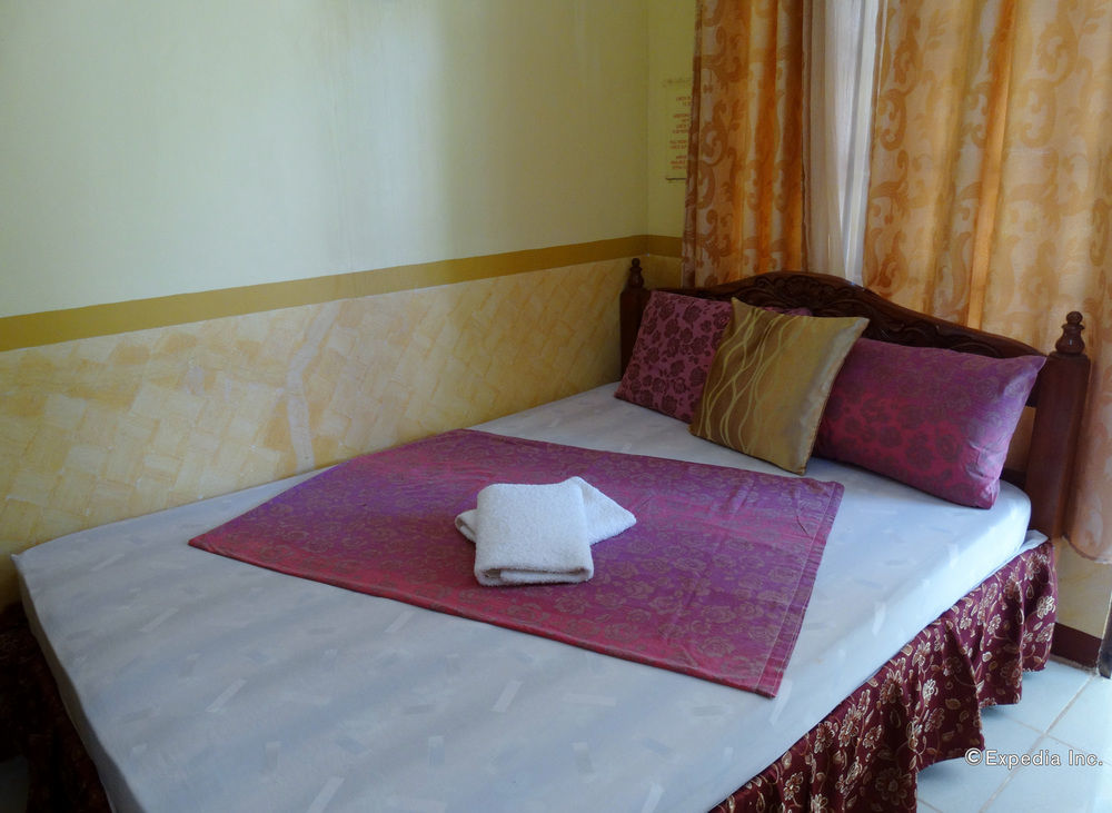 D'Lucky Garden Inn & Suites Tiniguiban Εξωτερικό φωτογραφία