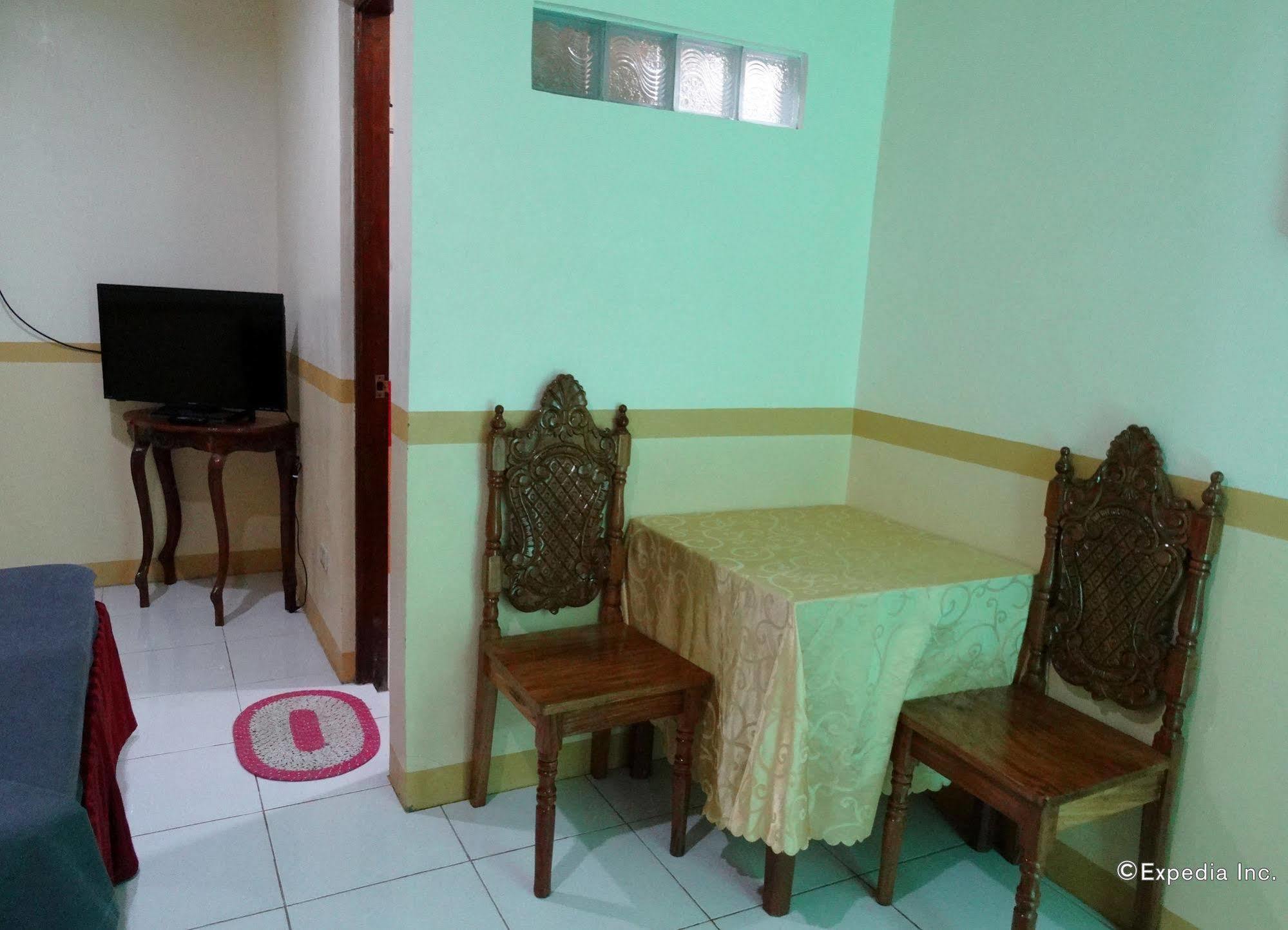 D'Lucky Garden Inn & Suites Tiniguiban Εξωτερικό φωτογραφία