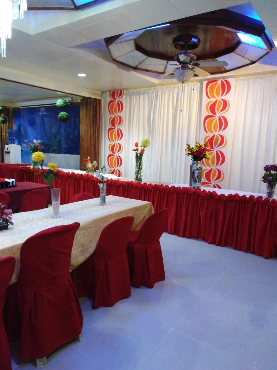 D'Lucky Garden Inn & Suites Tiniguiban Εξωτερικό φωτογραφία