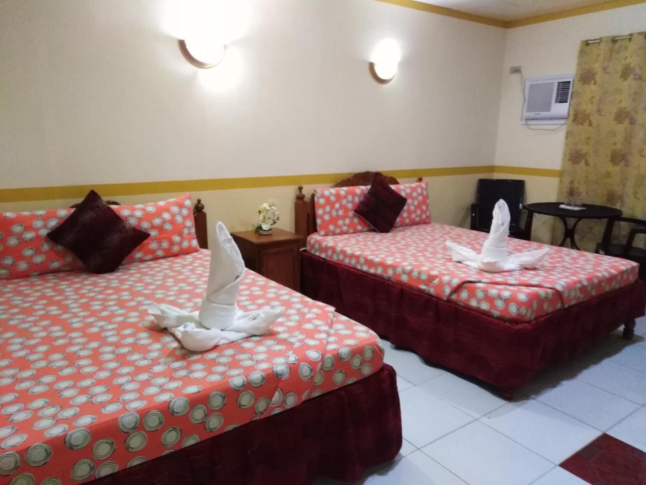 D'Lucky Garden Inn & Suites Tiniguiban Εξωτερικό φωτογραφία